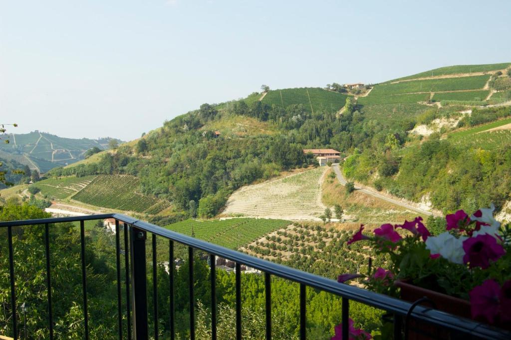 B&B Mario & Mario Trezzo Tinella Exterior foto